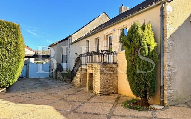Maison en pierre - Village viticole