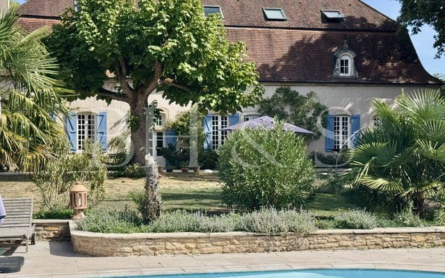 Propriété bourgeoise - 10 minutes Beaune 
